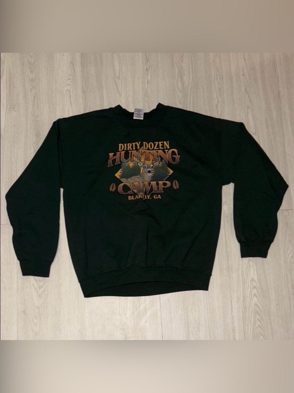 GILDAN hunting design forest green Crewneck Sweater